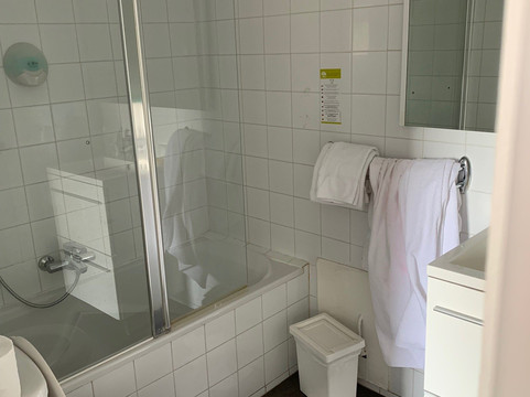 卡拉维尔酒店主图