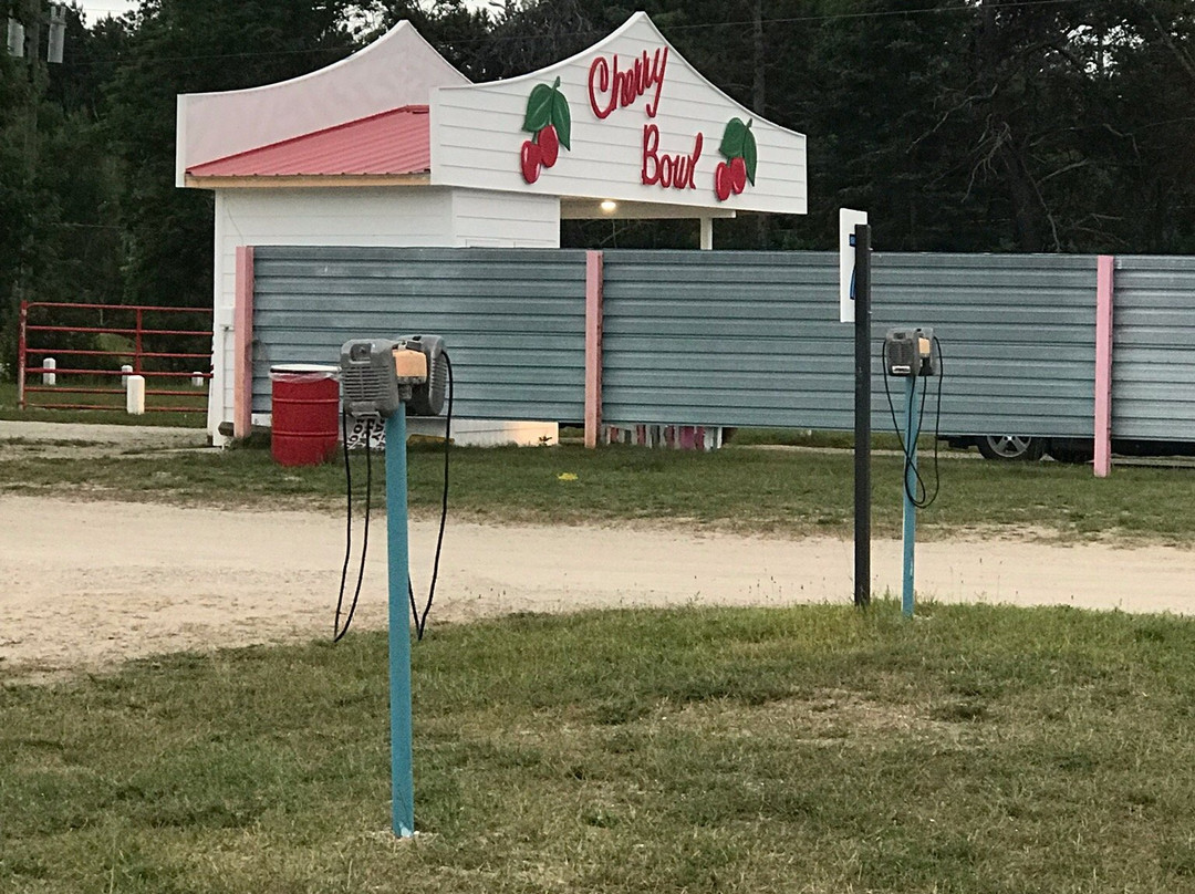 Cherry Bowl Drive-In Theatre景点图片