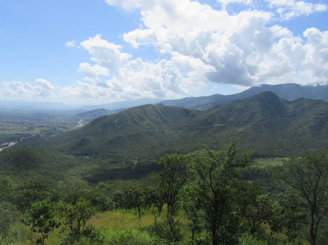 Eastern Highlands and Mutare Tours景点图片