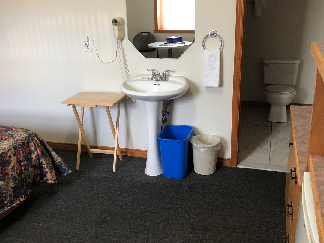 Chez Charley Motel & Condo主图