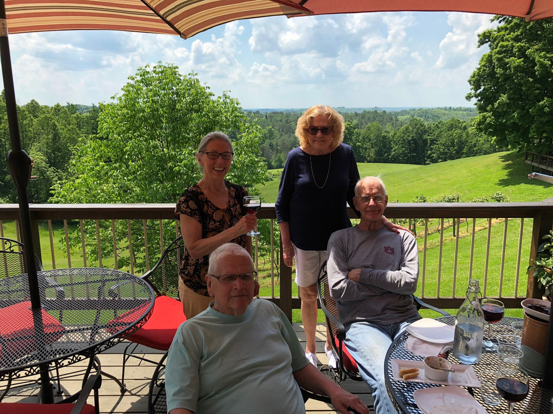 Pleasant Hill Vineyards-阿森斯必去景点