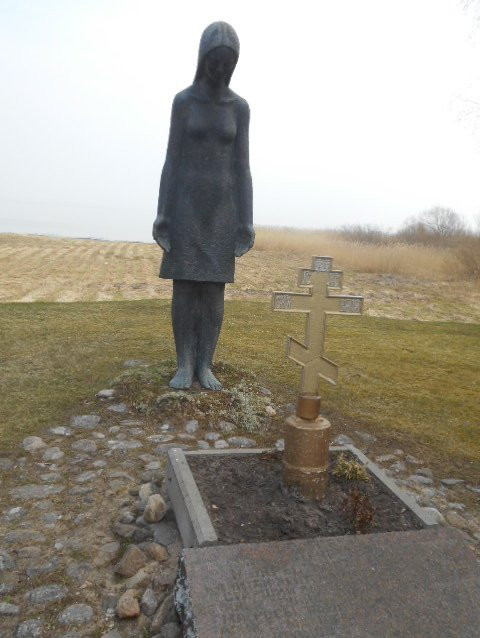 Monument to Mourn Woman-Mustvee必去景点
