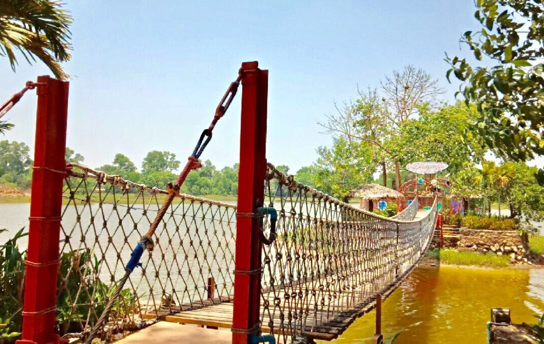 Royal Lake Amusement Park景点图片