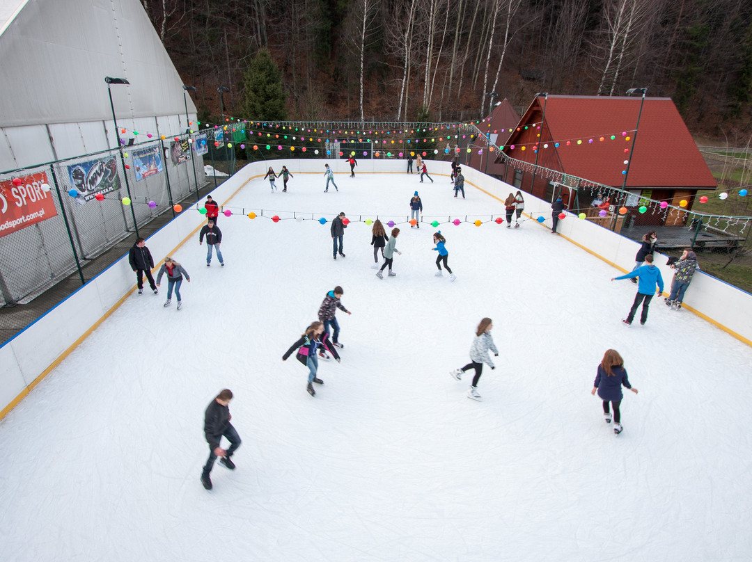 Czarny Groń Ice Skating Rink景点图片