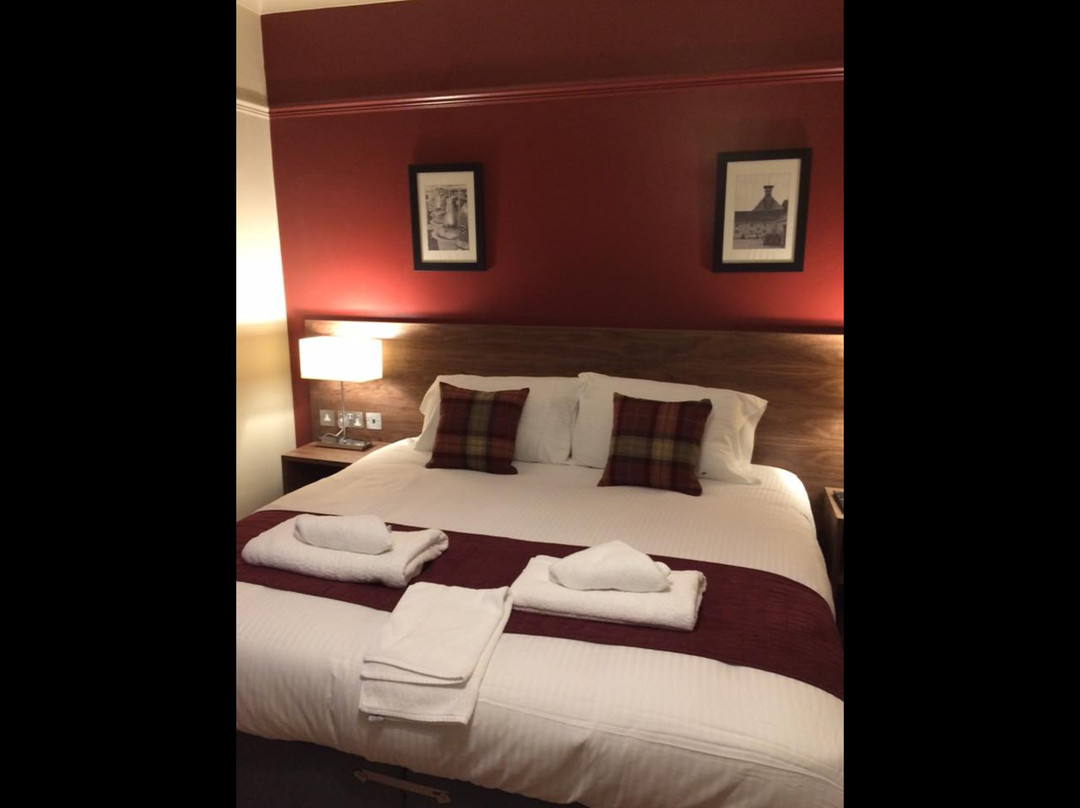 The Eagle Hotel主图