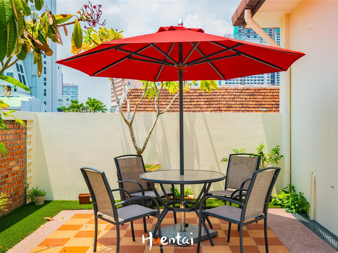 Treasures Hotel & Suites主图