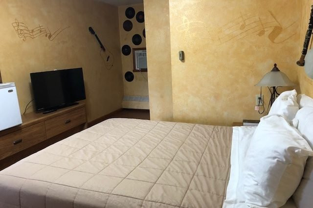 Lighthouse Inn主图