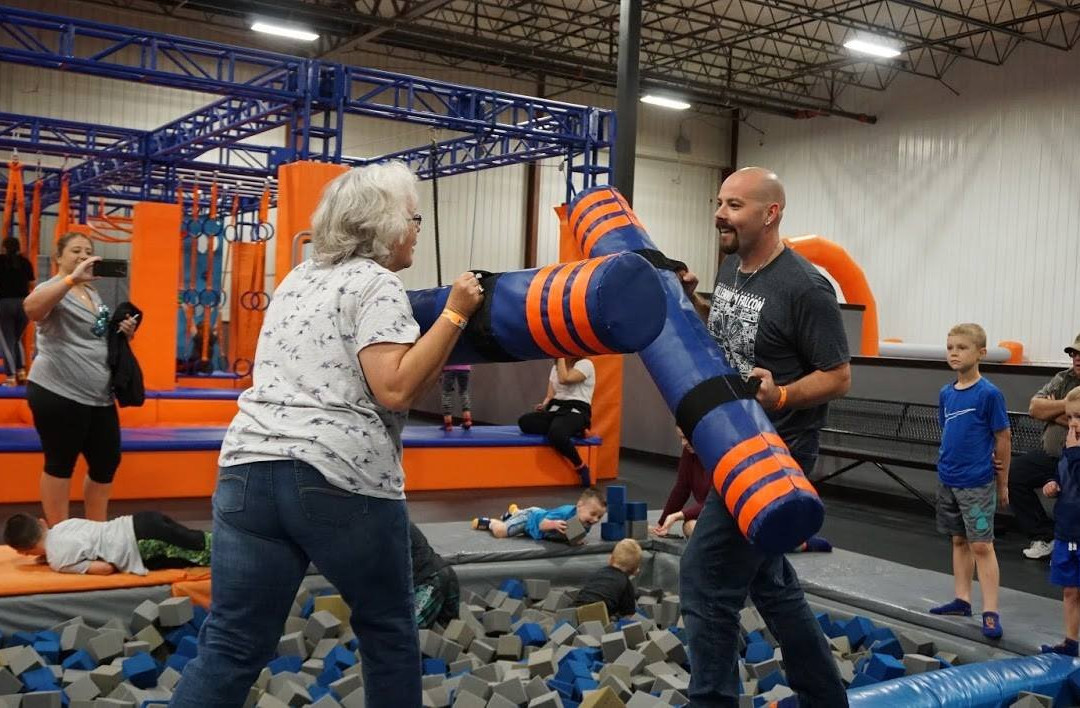 Helium Trampoline & Indoor Adventure Park-Eldridge必去景点