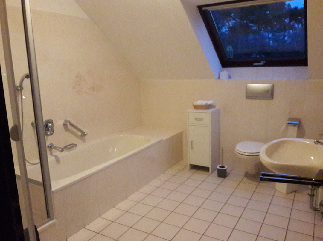 Lokal Genial Pension & Restaurant主图