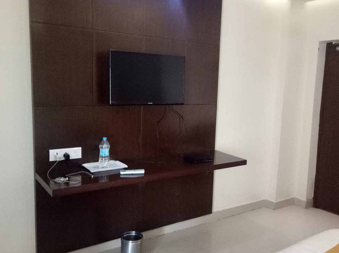 Hotel Suraj Grand主图