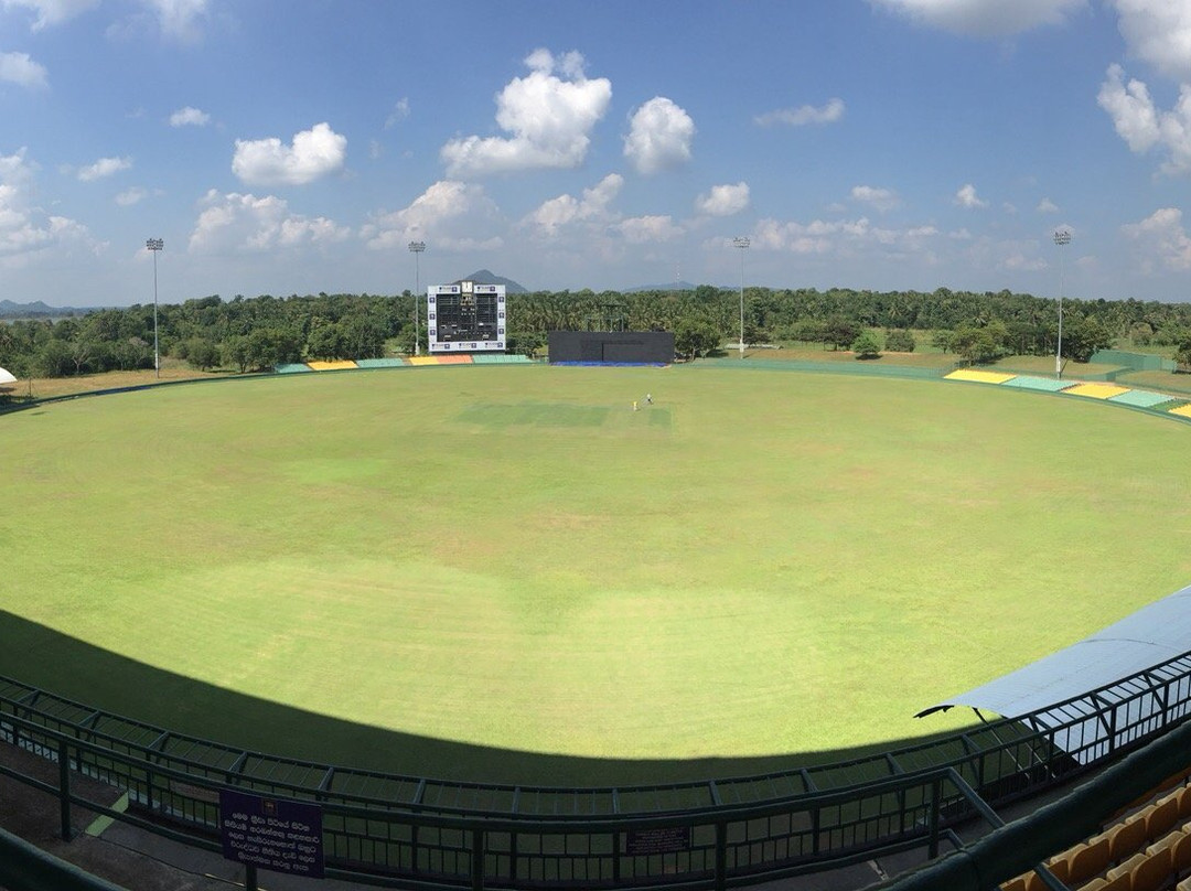 Kandy Taxi Muthu Lanka Tours-康提必去景点