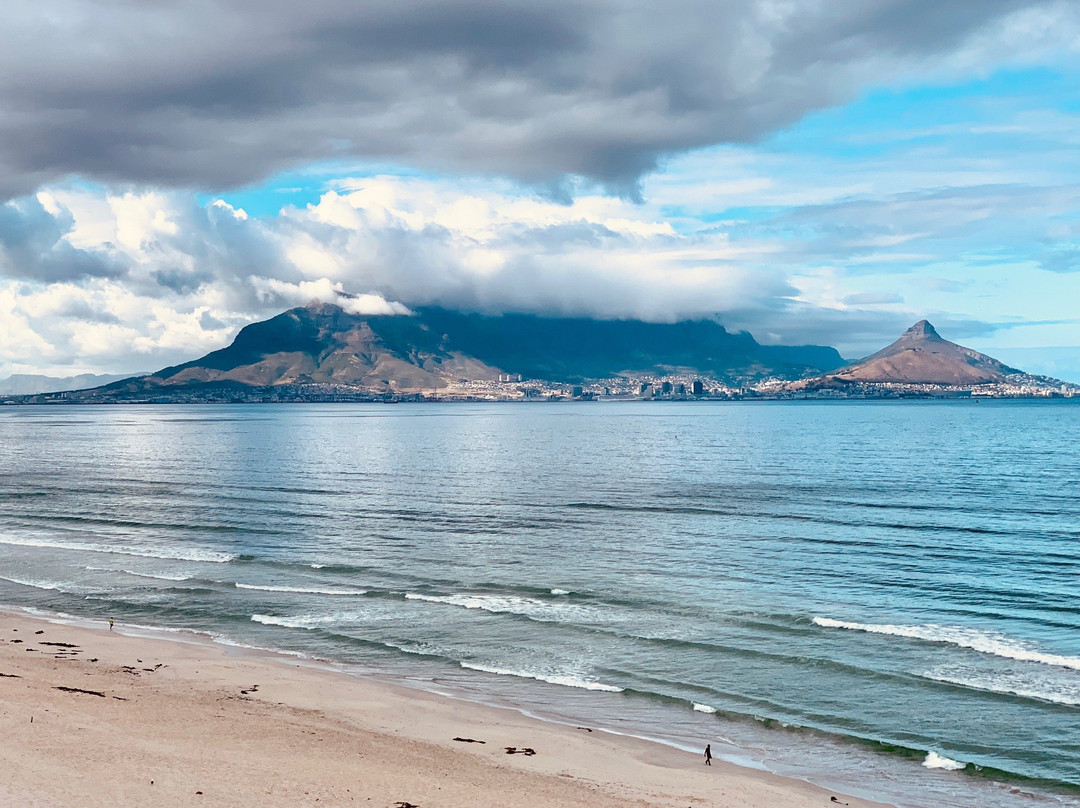 Bloubergstrand Beach