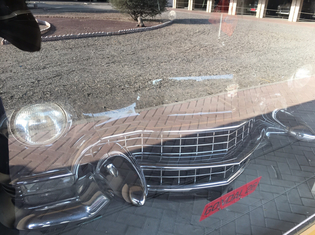 The Royal Garages-杰拉果德必去景点