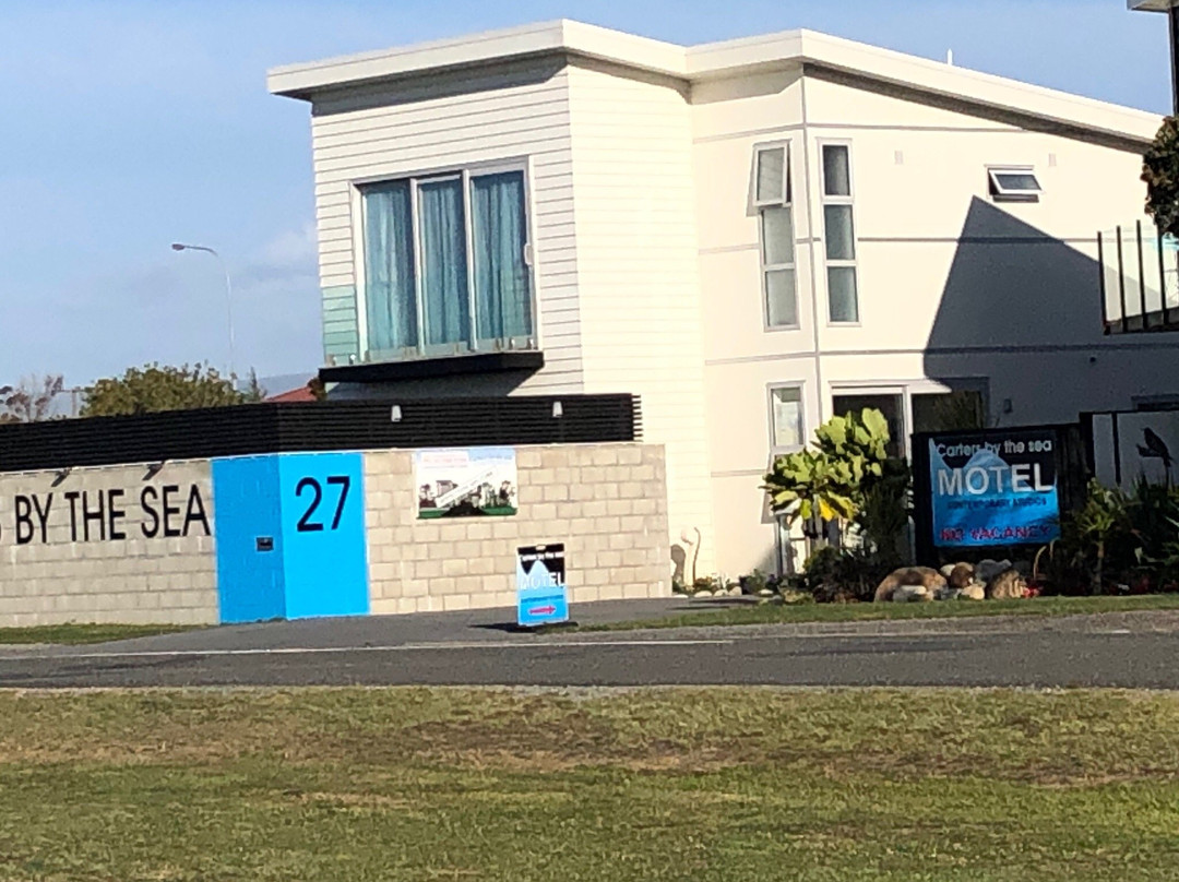 Carters by the Sea Beachside Apartments主图