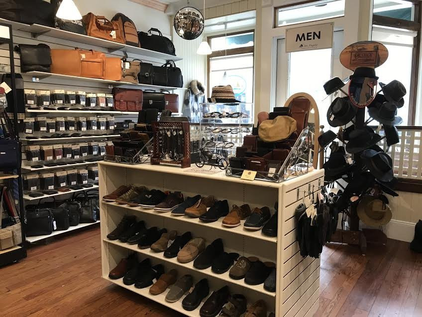 Di Angela Leather-Greenport必去景点