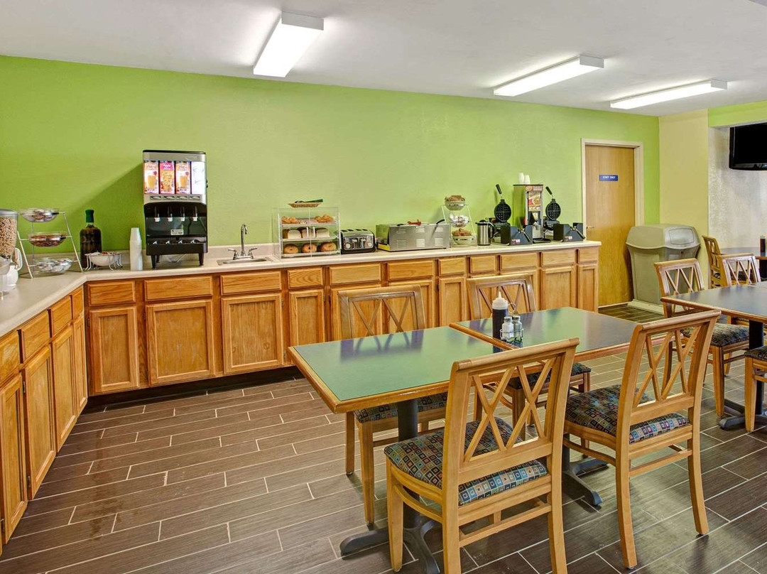 Microtel Inn & Suites by Wyndham Statesville主图