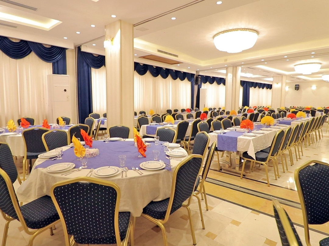 Parsian Hamedan Hotel主图