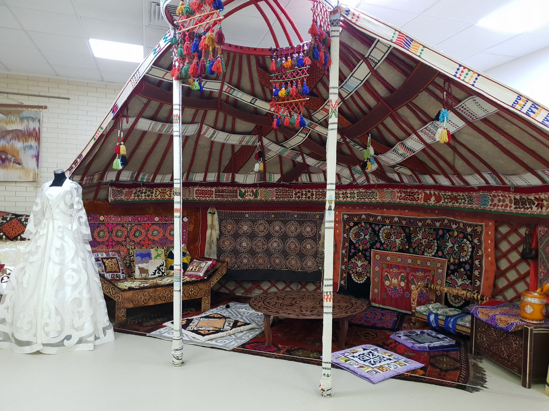 Qazaq-Oner-阿拉木图必去景点