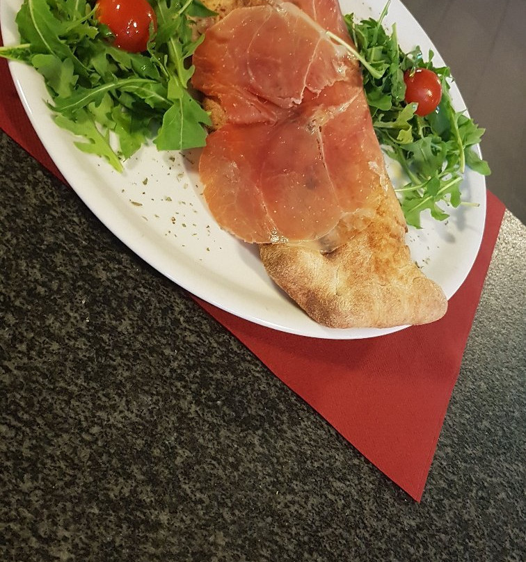 Suhr餐馆和美食-FC Club Restaurant