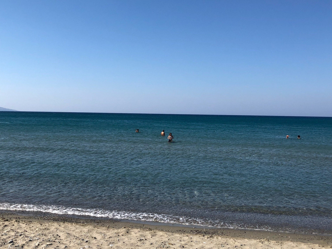 Kokkinos Pirgos Beach景点图片