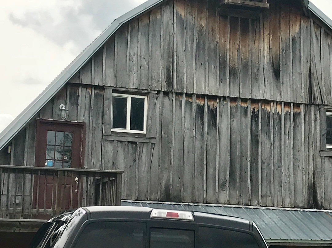 Three Squirrels Winery-Saint James必去景点