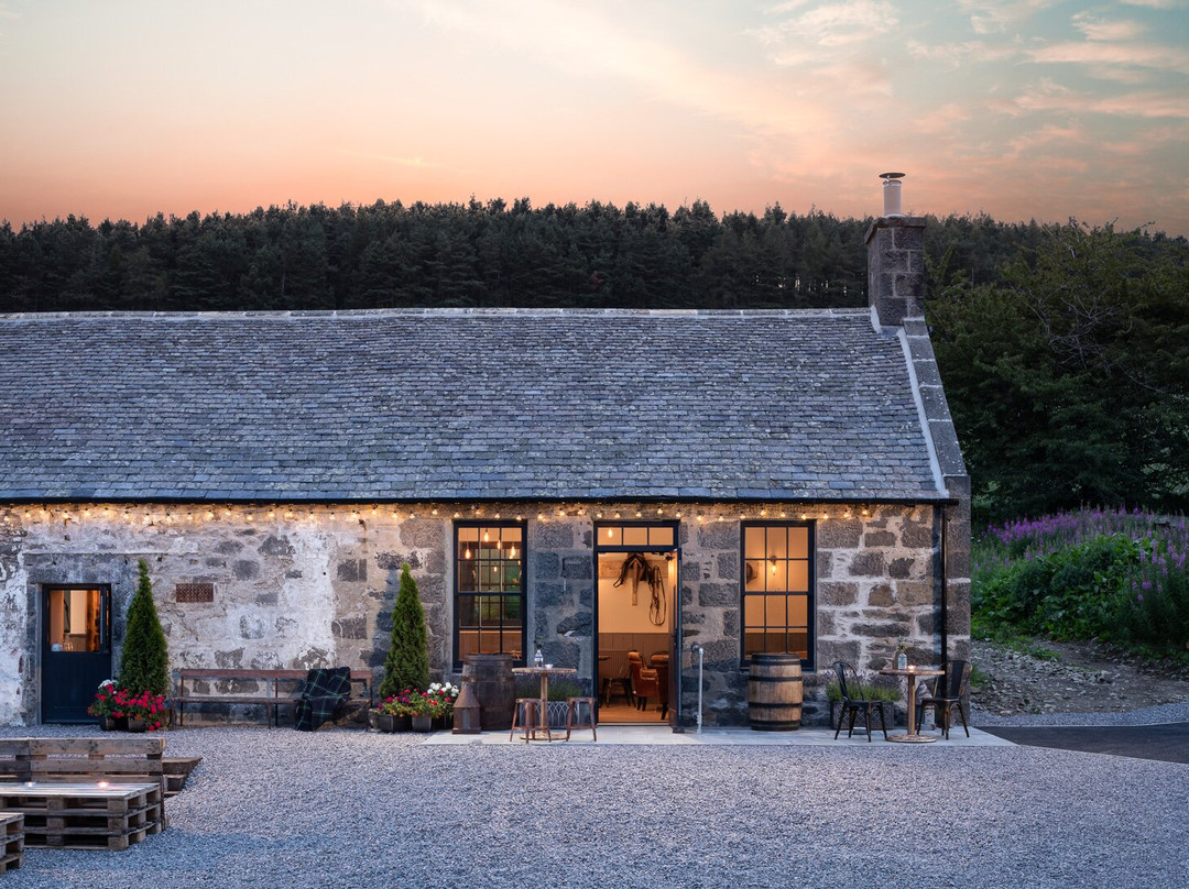 The Steading Bar