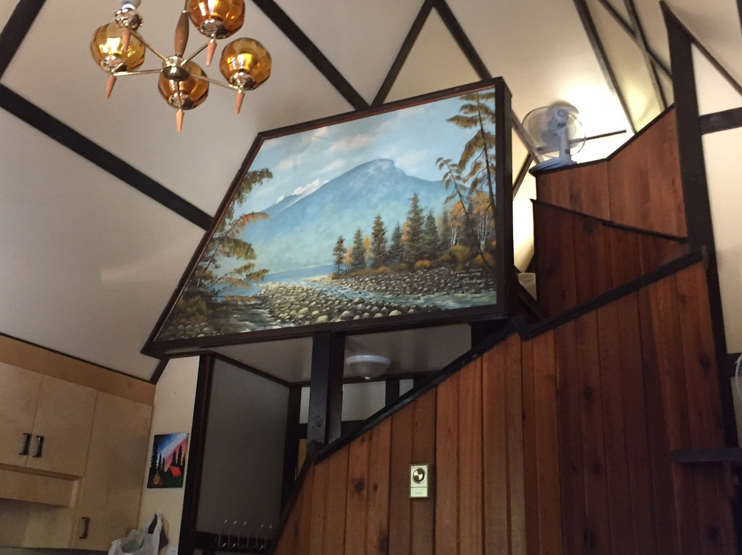 Nakusp Hot Springs Cedar Chalets主图