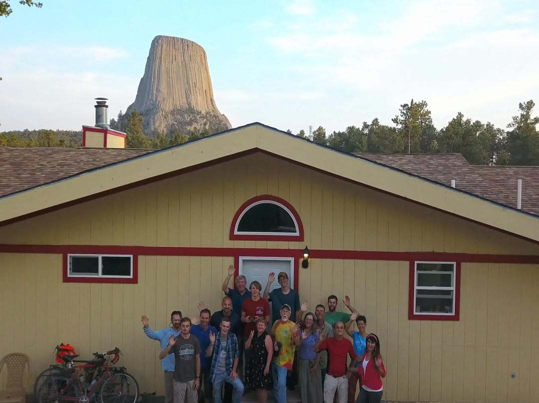 Devils Tower Lodge主图