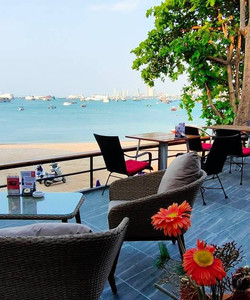 เอนี่ไทม์ คาเฟ่ พัทยา餐厅图片