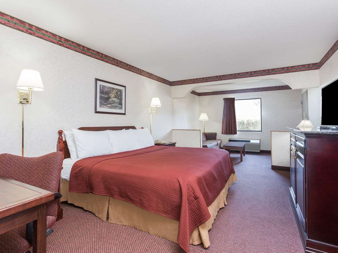 Days Inn by Wyndham Royston主图