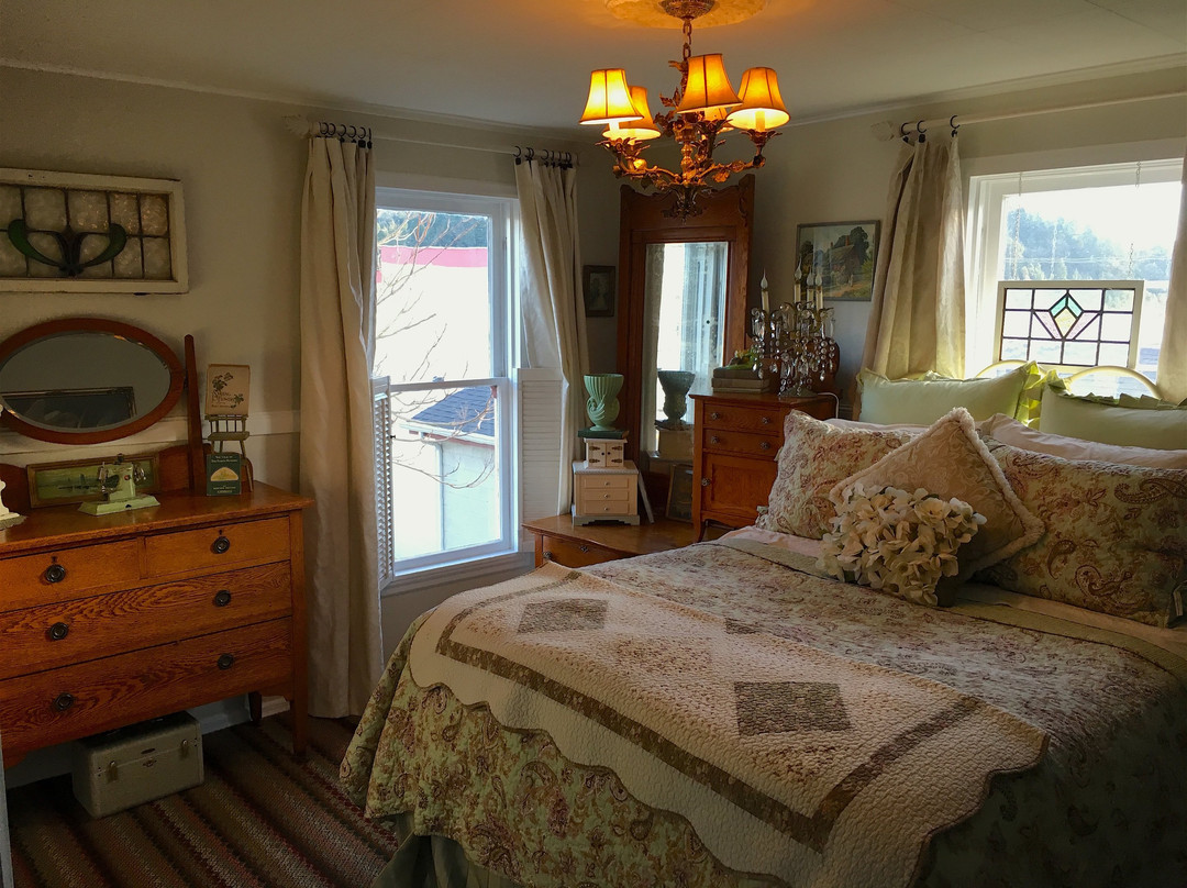 The Painted Lady Bed & Breakfast and Tea Room主图