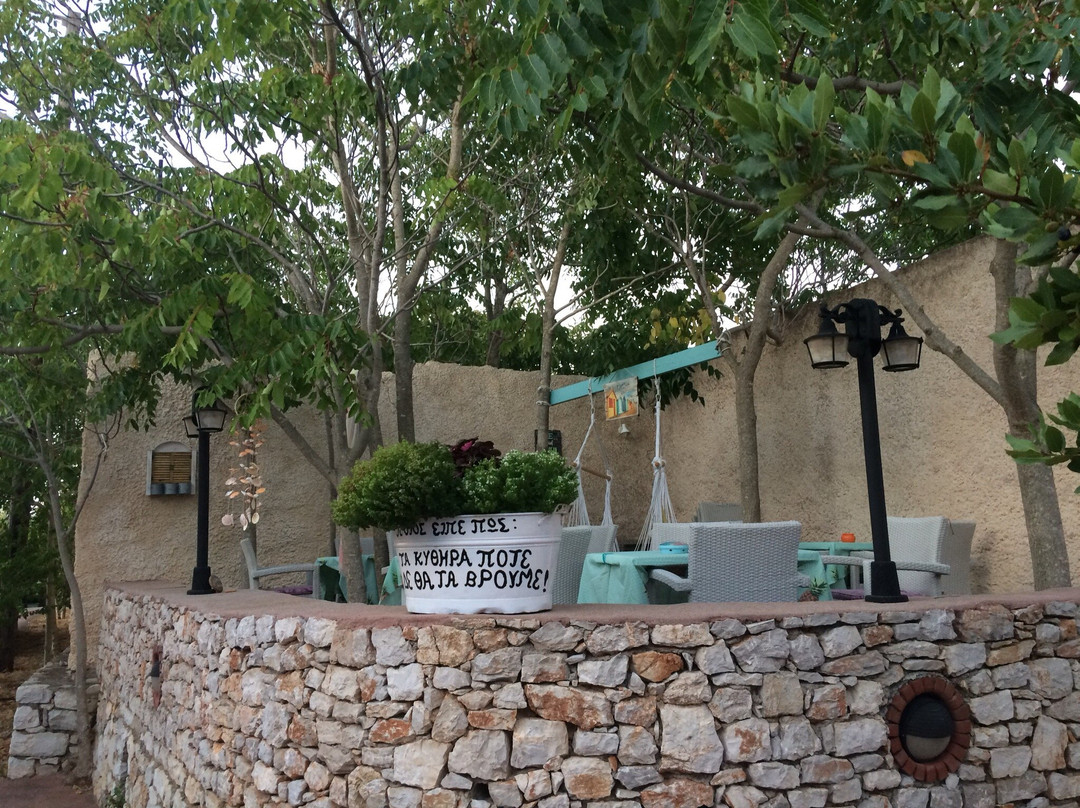 Contaratos Holiday Lettings 2