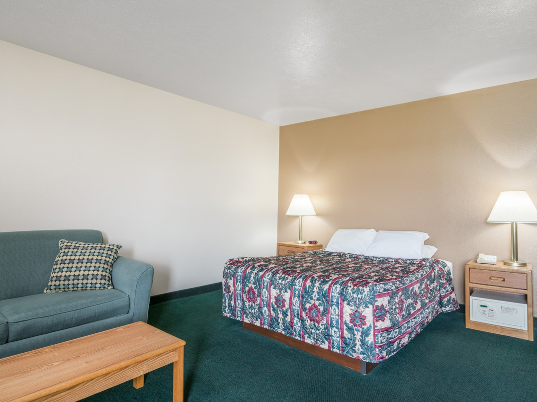 AmeriVu Inn & Suites - Shawano