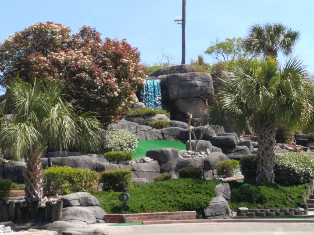 Gilligan's Island Funland景点图片