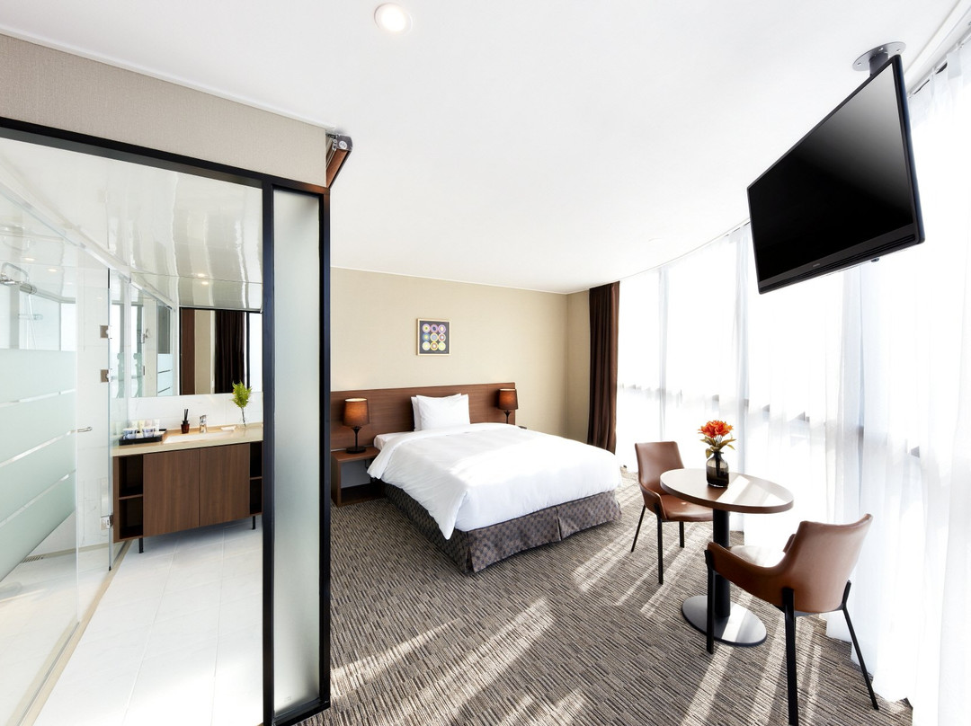 Ramada Pyeongtaek Hotel主图