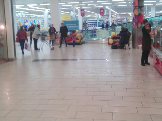 Douglas Village Shopping Centre-科克必去景点