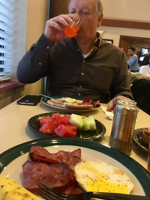 尚蒂伊杜勒斯机场驻桥套房酒店主图