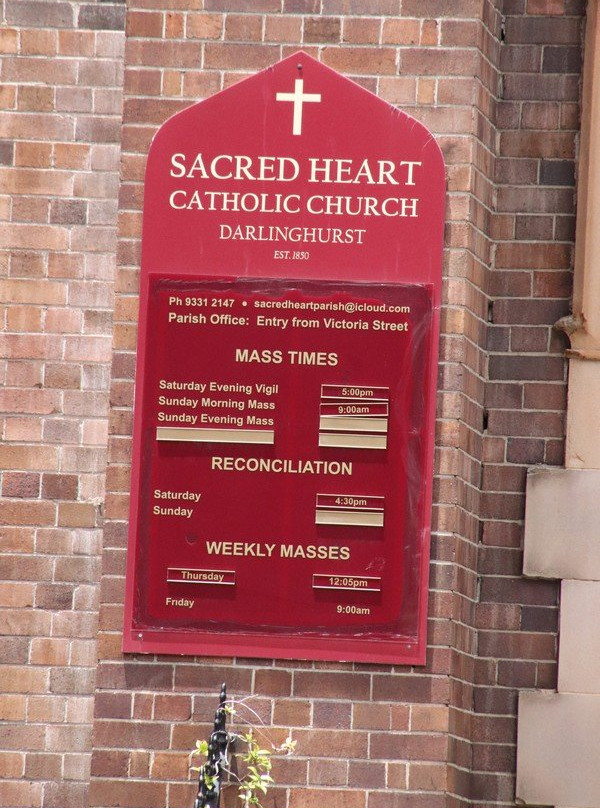 Sacred Heart Catholic Church景点图片
