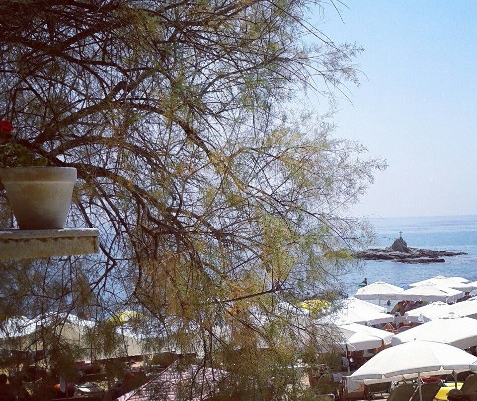 New Peramos Beach景点图片