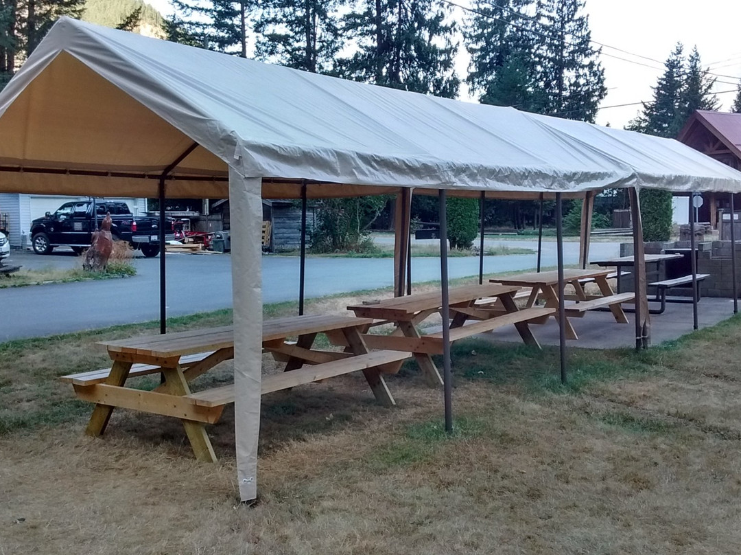 Holiday Motel & RV Resort主图