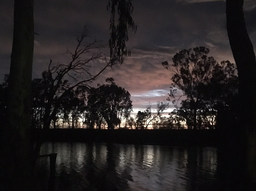 Moura River Apex Park景点图片