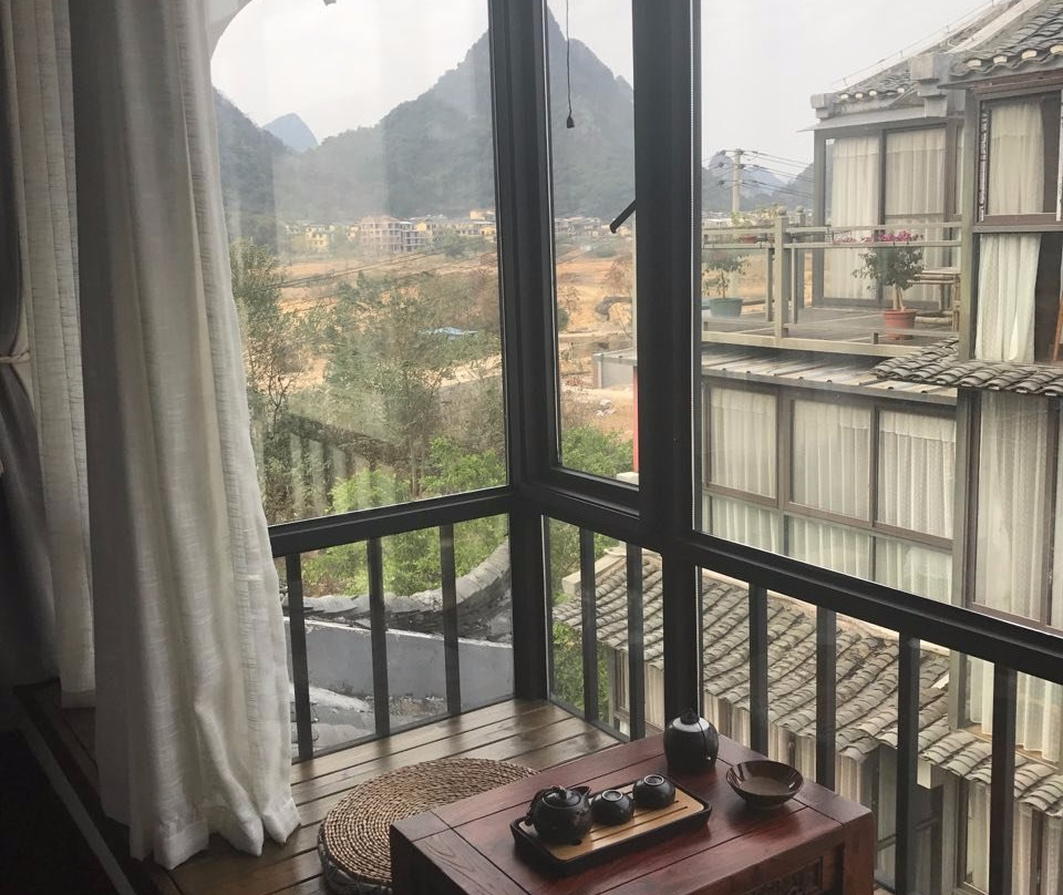 隐源居庭院度假酒店主图