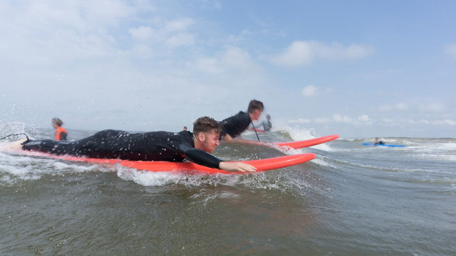Natural High Surf School-Ouddorp必去景点