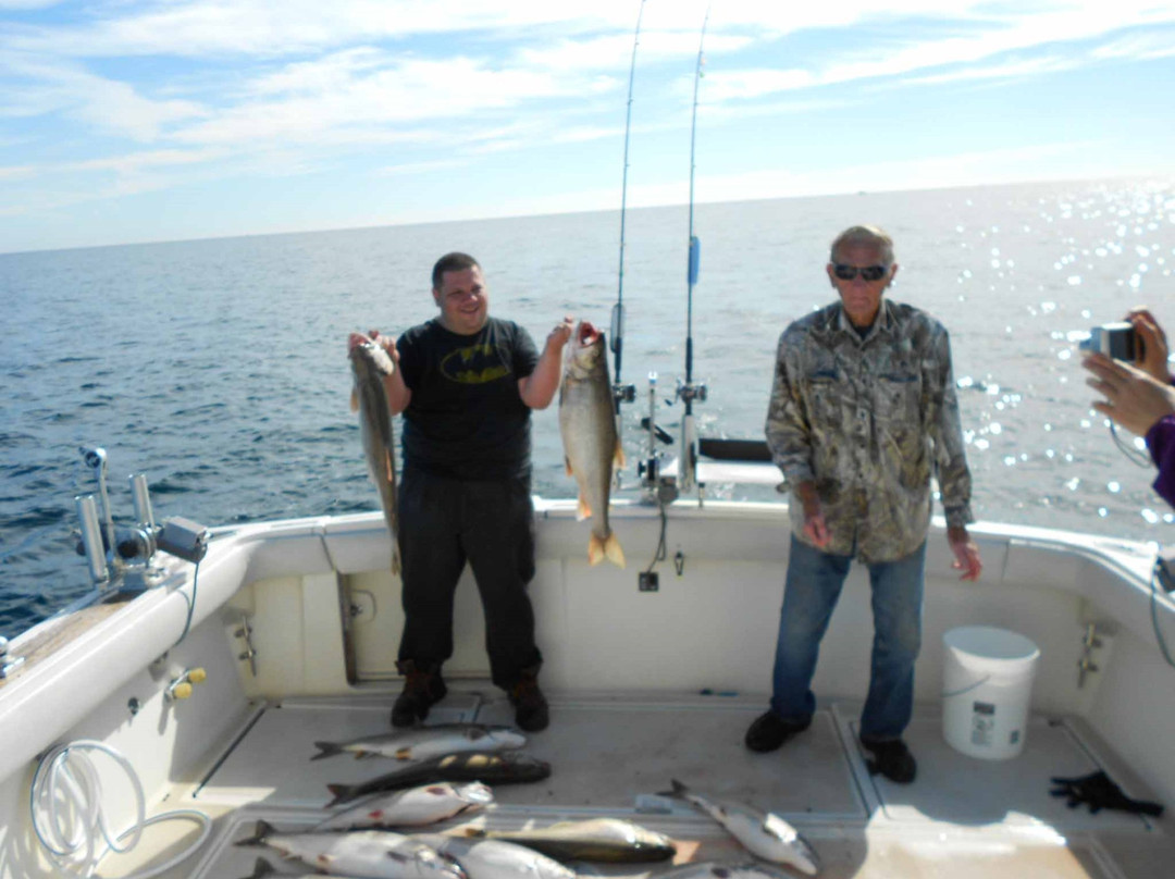 Captain Don’s Charter Service-Waukegan必去景点