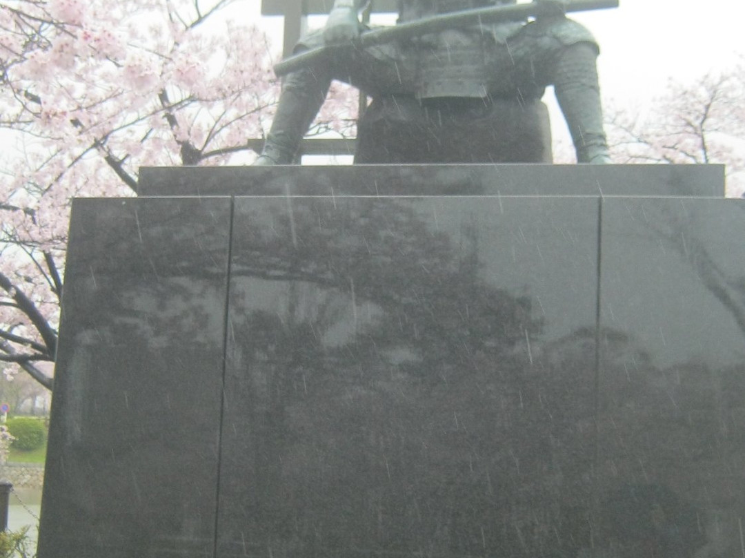 Tadakatsu Honda Statue-桑名市必去景点
