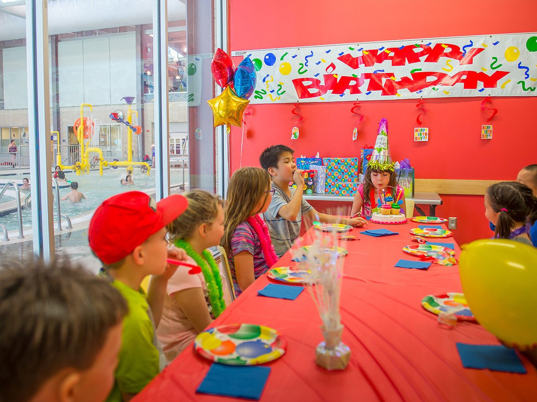 Firstenburg Community Center-温哥华必去景点