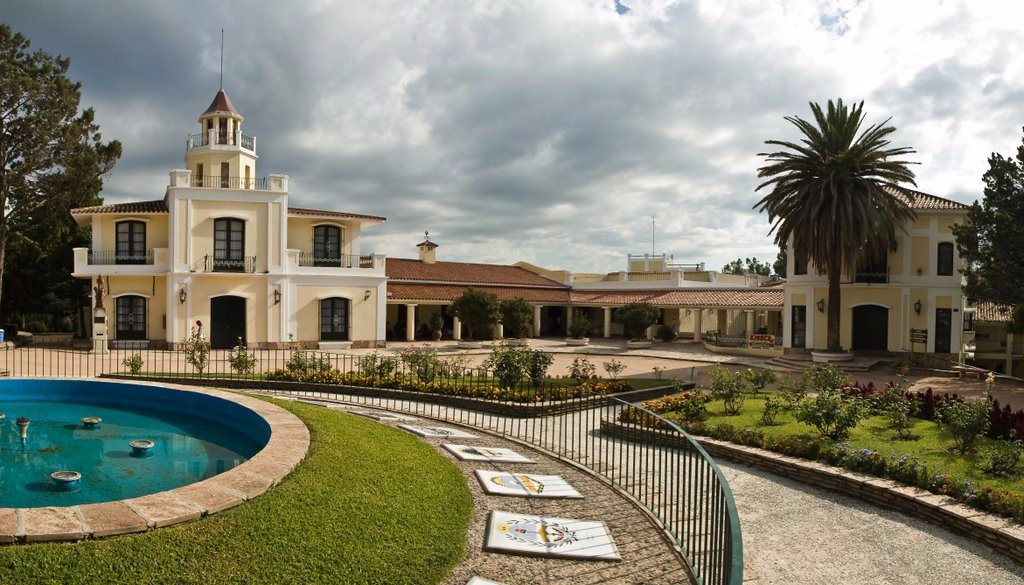 La Colonia