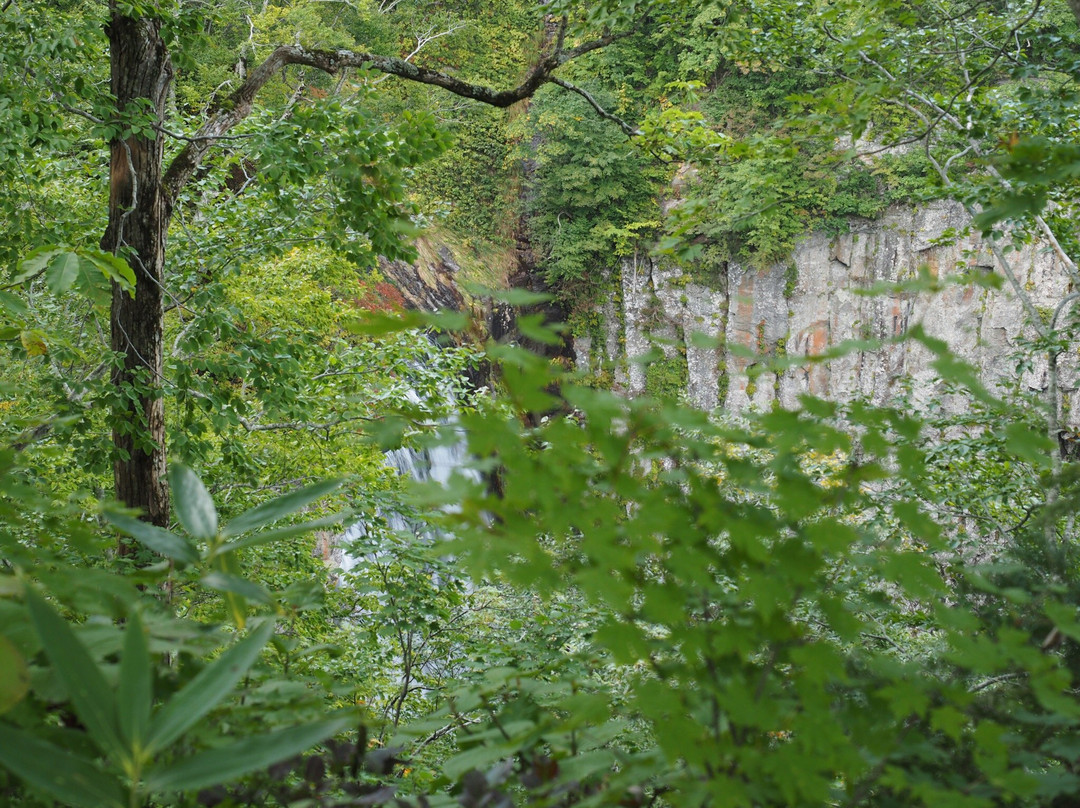 Garo Falls-岛牧村必去景点