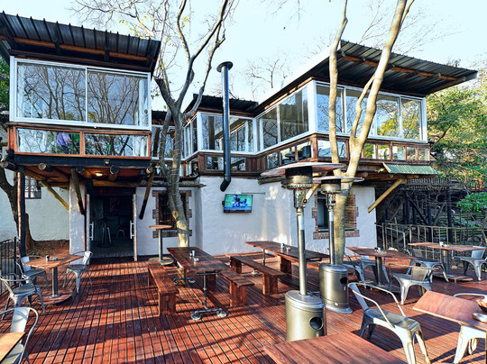 Zeppelin Bunker主图