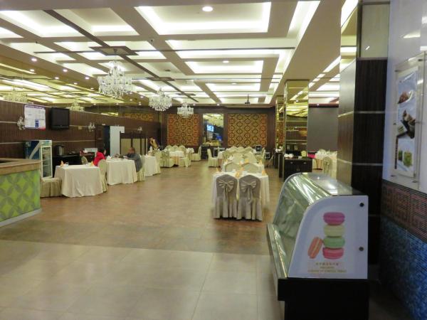 青岛流亭地铁站快通国际酒店-餐饮